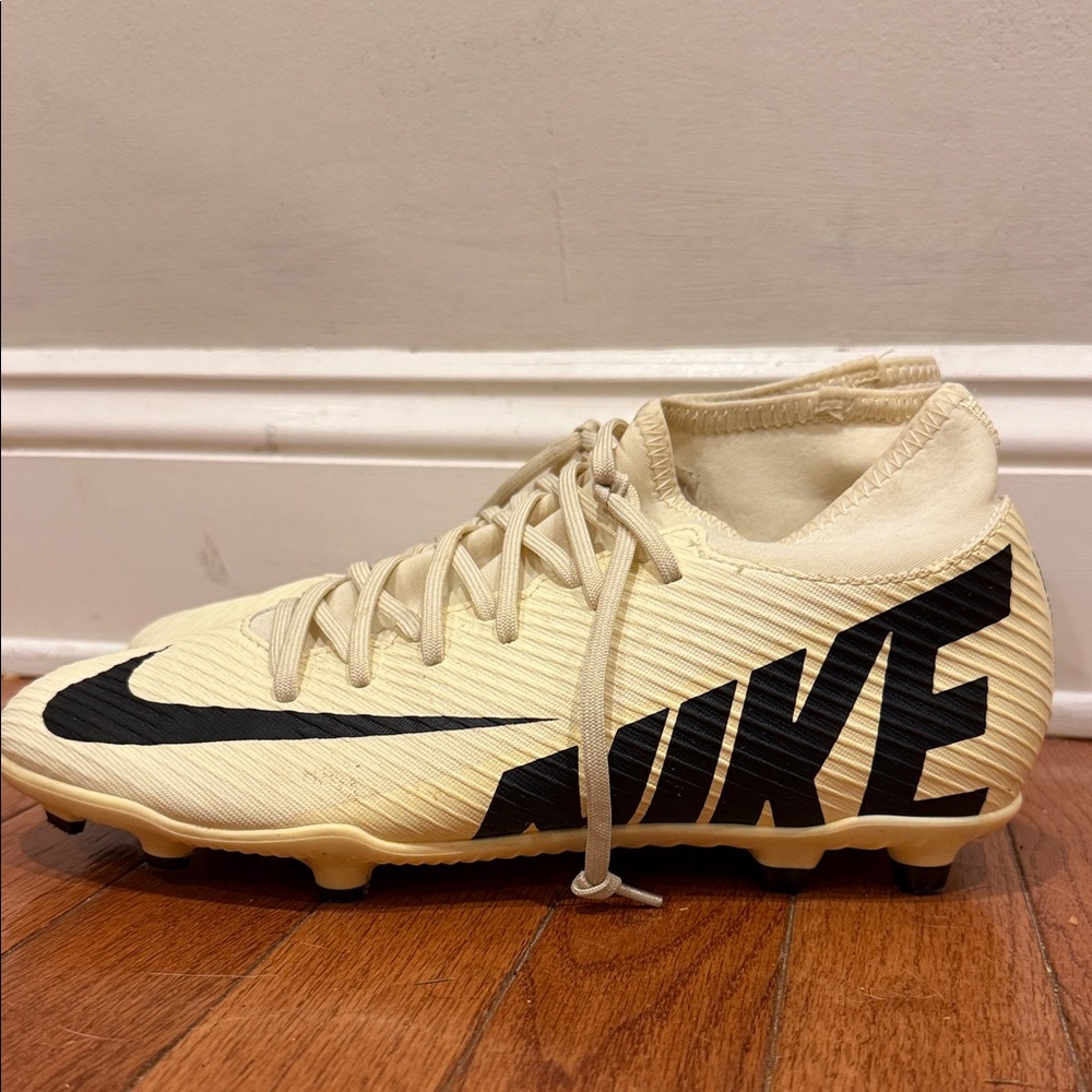 Nike Cream Soccer Cleats with Black Swoosh and Lettering size 9.5